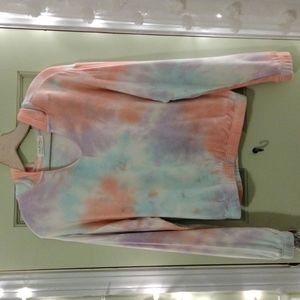 Jolie & Joy X-small ultra soft watercolor tye dye hoodie